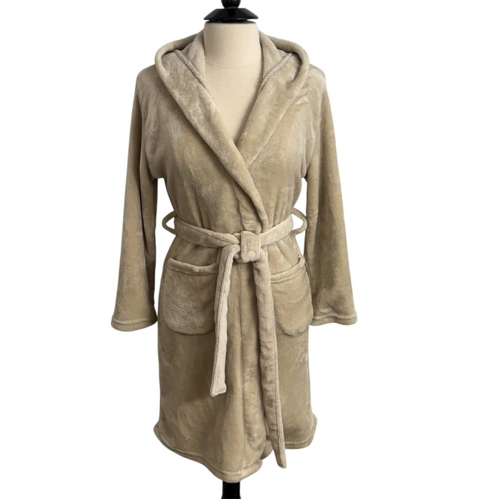 Summer &‎ Rose Women's Plush Fur Hooded Spa Short Bathrobe, Beige, Size XS/S/M